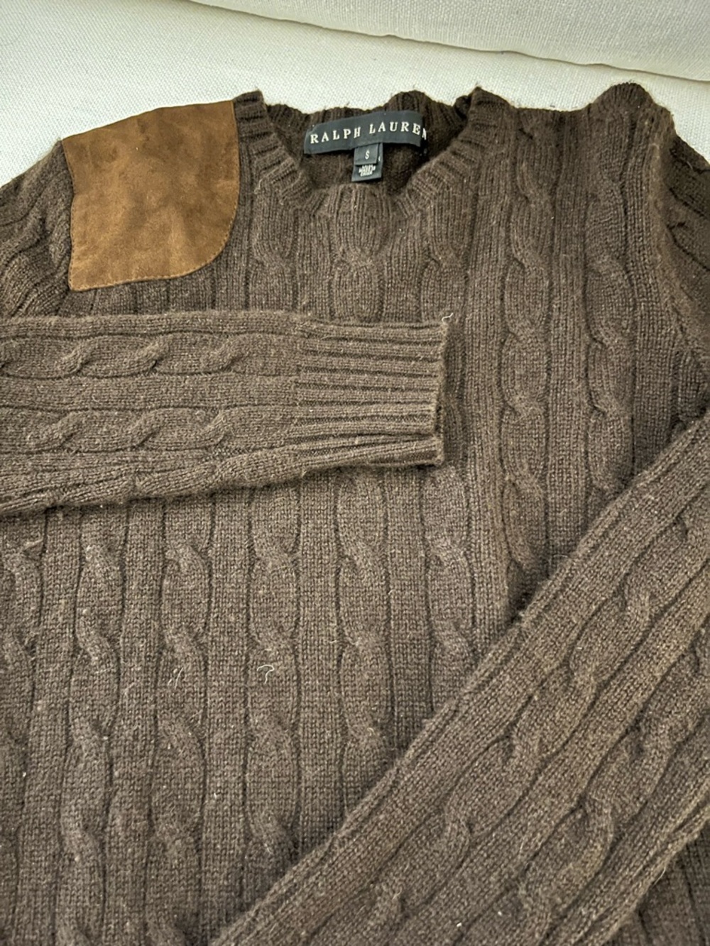 Ralph Lauren 💯 Cashmere Women’s S Brown Cable Sweater Suede Shoulder patch - Picture 4 of 5